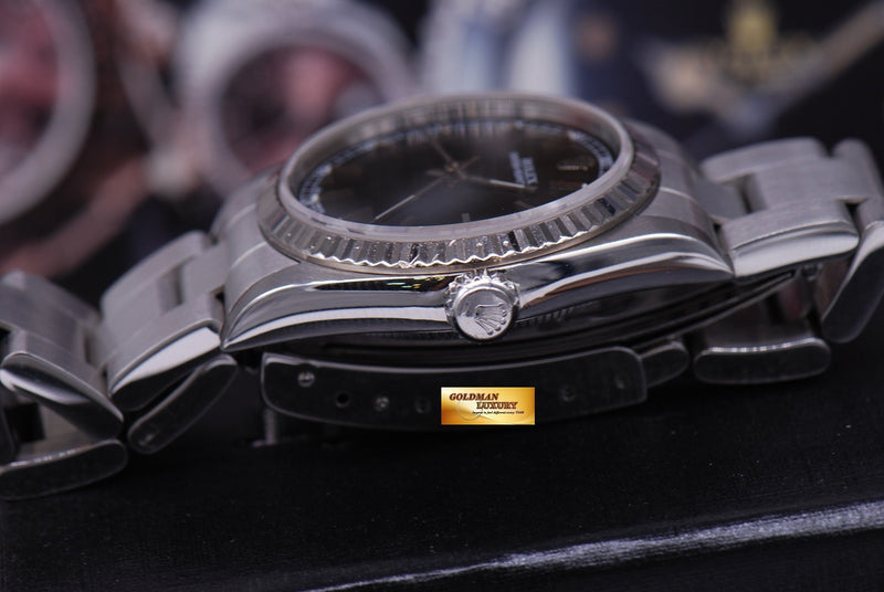products/GML1039_-_Rolex_Oyster_Perpetual_30mm_Stainless_Ref_77014_MINT_-_14.JPG