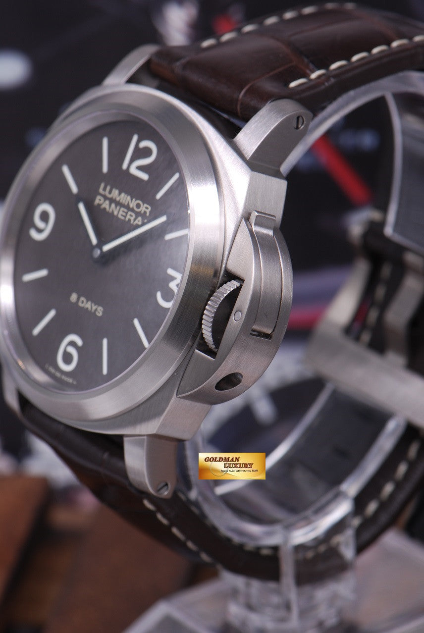 [SOLD] PANERAI LUMINOR TITANIUM 8 DAYS PAM 562 MANUAL (NEW-UNWORN)