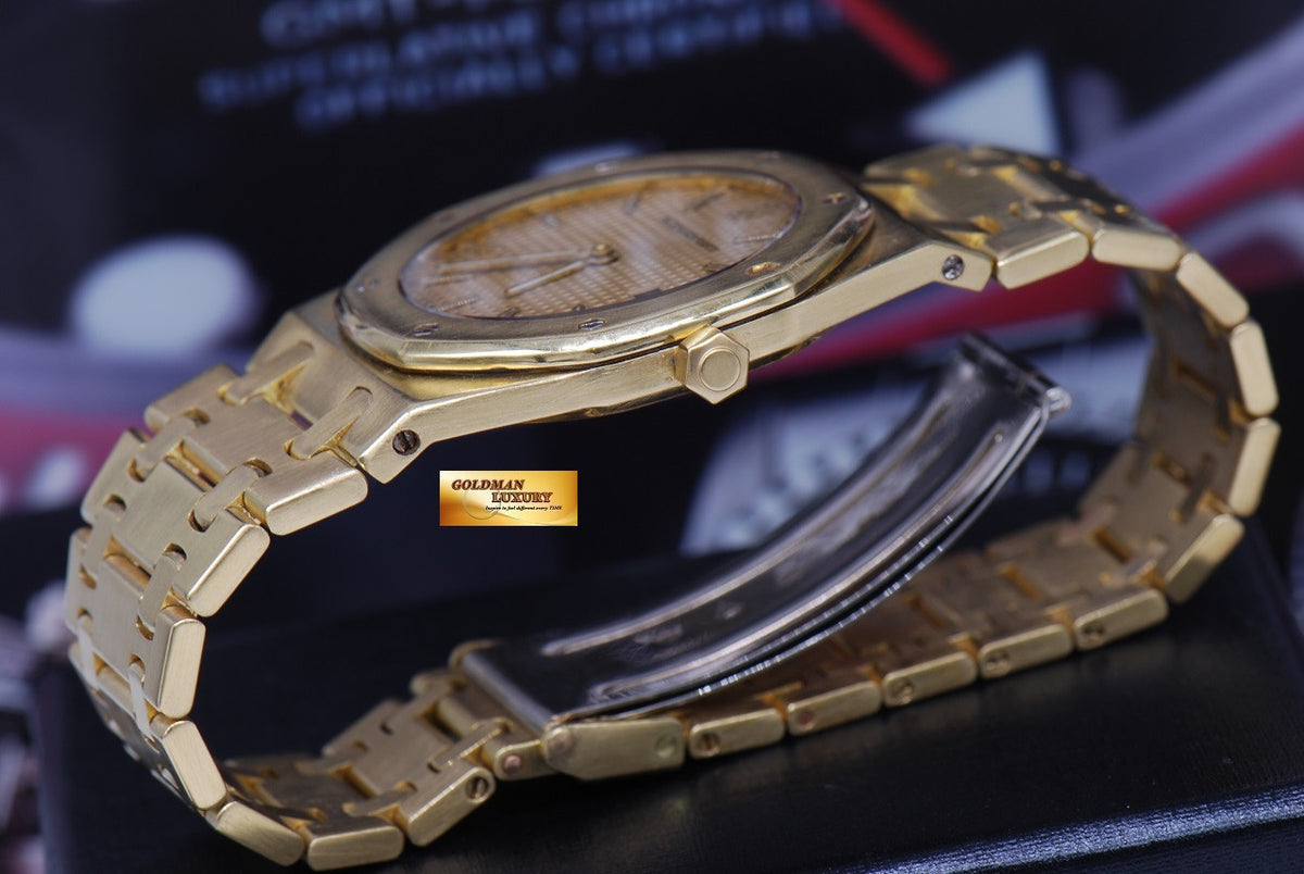 [SOLD] AUDEMARS PIGUET ROYAL OAK 18K YELLOW GOLD 35mm QUARTZ (NEAR MINT)