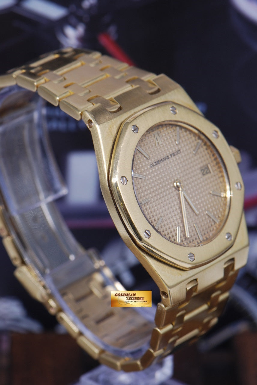 [SOLD] AUDEMARS PIGUET ROYAL OAK 18K YELLOW GOLD 35mm QUARTZ (NEAR MINT)