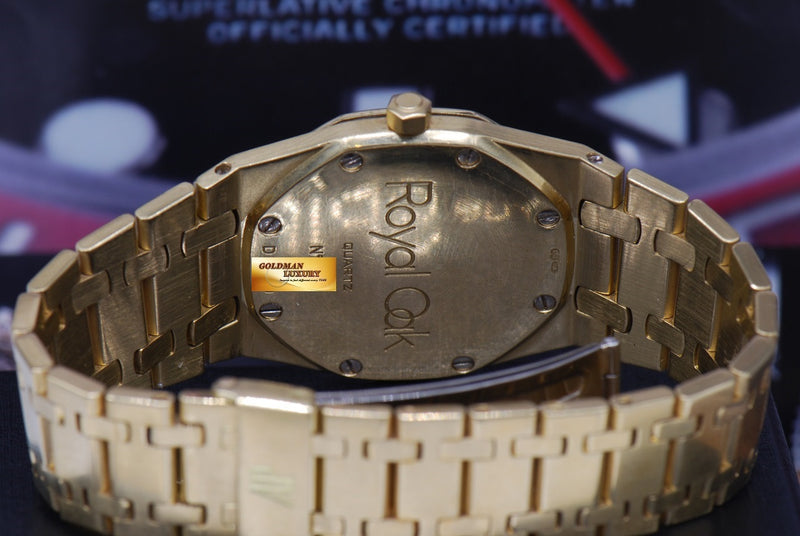products/GML1089_-_Audemars_Piguet_Royal_Oak_18K_Yellow_Gold_35mm_Quartz_NEAR_MINT_-_7.JPG