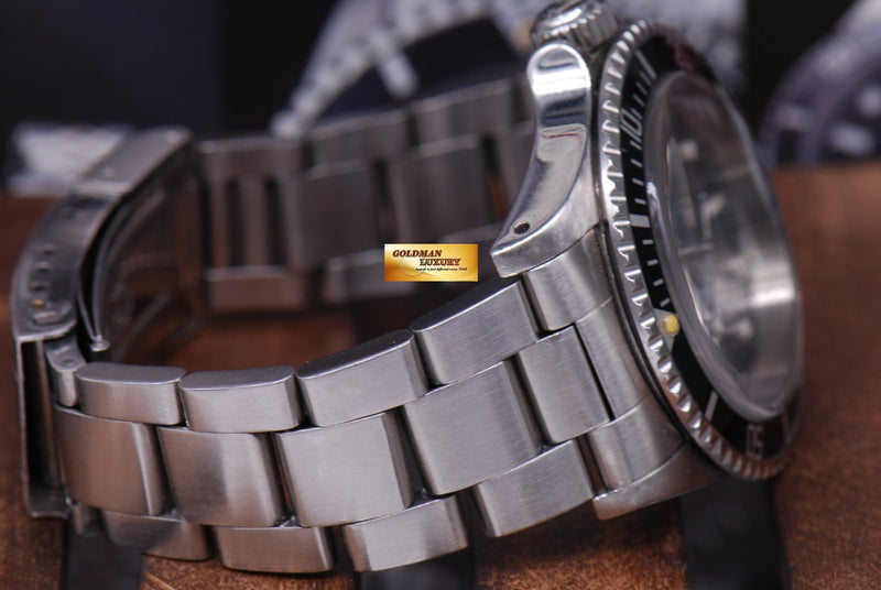 products/GML1109_-_Rolex_Oyster_Submariner_No-Date_5513_Vintage_-_17.JPG