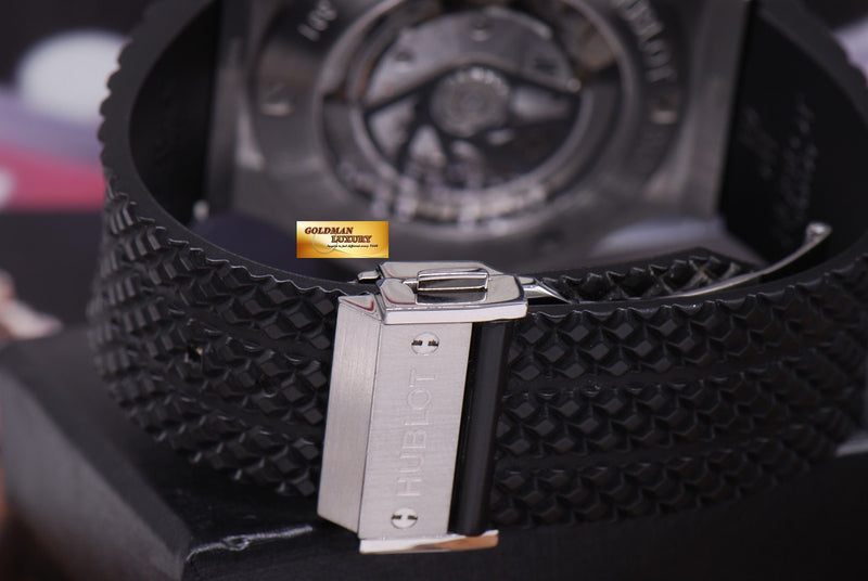 products/GML1123_-_Hublot_Big_Bang_Chrono_44mm_Stainless_Steel_in_Ceramic_Bezel_NM_-_9.JPG