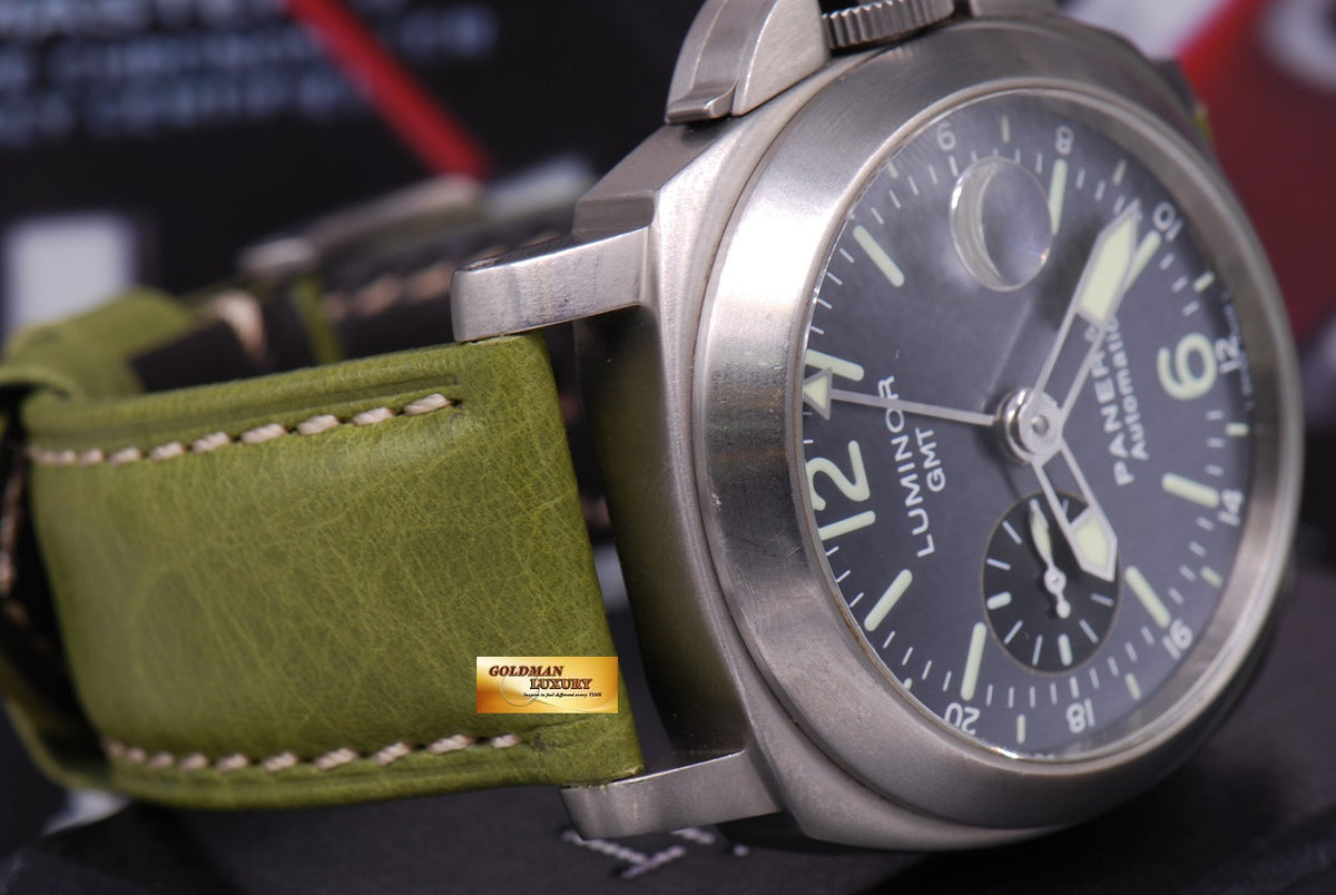 [SOLD] PANERAI LUMINOR GMT TITANIUM ANTHRACITE BLUE DIAL Ref : PAM 89 (RARE) (NEAR MINT)