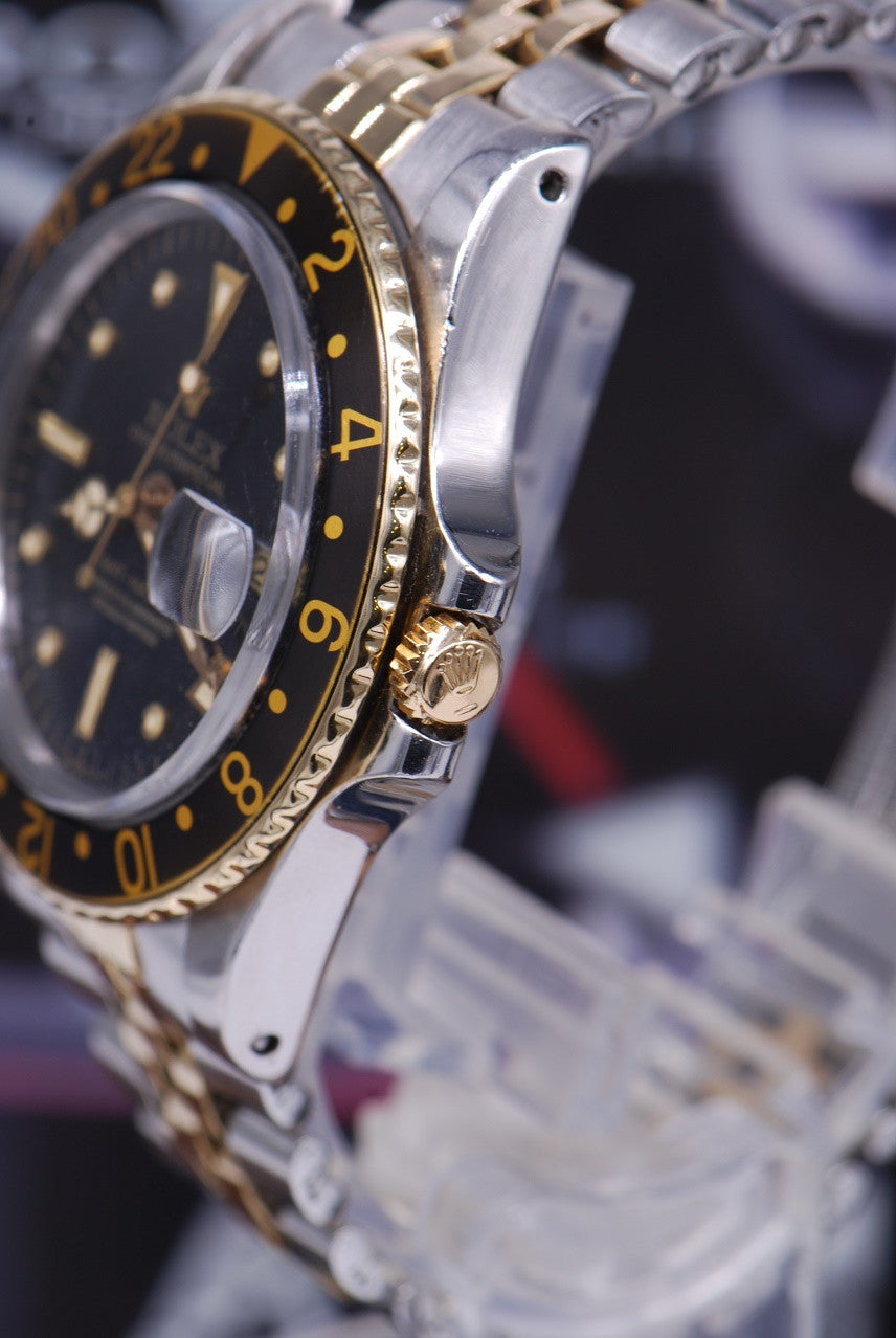 [SOLD] ROLEX OYSTER PERPETUAL GMT-MASTER HALF-GOLD NIPPLE DIAL BLACK Ref : 1675 (VINTAGE)