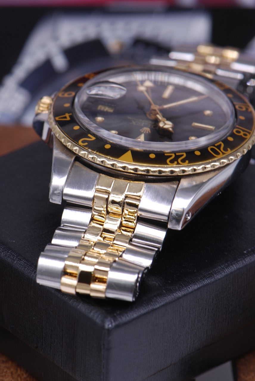 [SOLD] ROLEX OYSTER PERPETUAL GMT-MASTER HALF-GOLD NIPPLE DIAL BLACK Ref : 1675 (VINTAGE)
