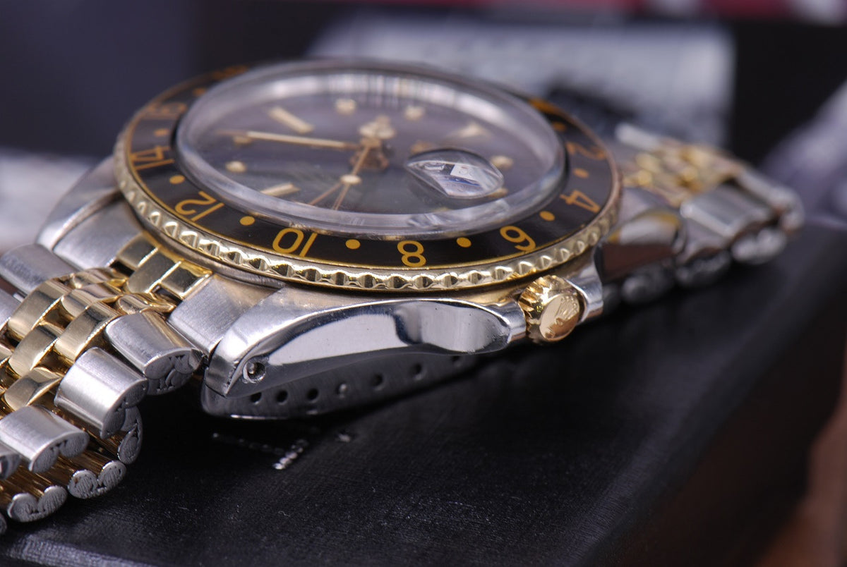 [SOLD] ROLEX OYSTER PERPETUAL GMT-MASTER HALF-GOLD NIPPLE DIAL BLACK Ref : 1675 (VINTAGE)