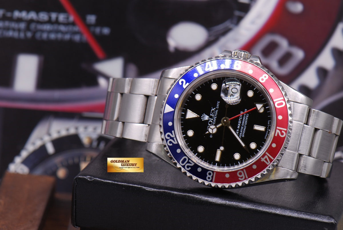 [SOLD] ROLEX OYSTER PERPETUAL GMT-MASTER II "PEPSI" BEZEL Ref 16710 (NEAR MINT)