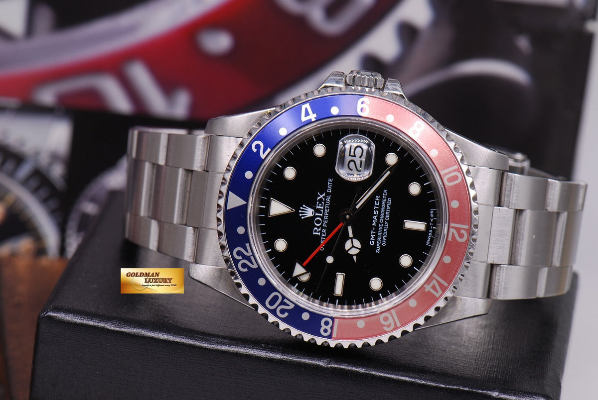 [SOLD] ROLEX OYSTER PERPETUAL GMT-MASTER "PEPSI" BEZEL Ref 16700 (NEAR MINT)