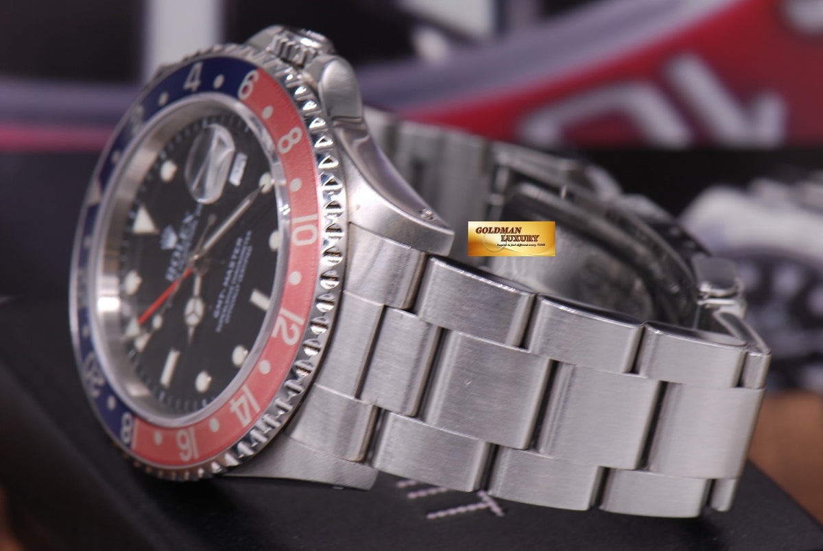 [SOLD] ROLEX OYSTER PERPETUAL GMT-MASTER "PEPSI" BEZEL Ref 16700 (NEAR MINT)