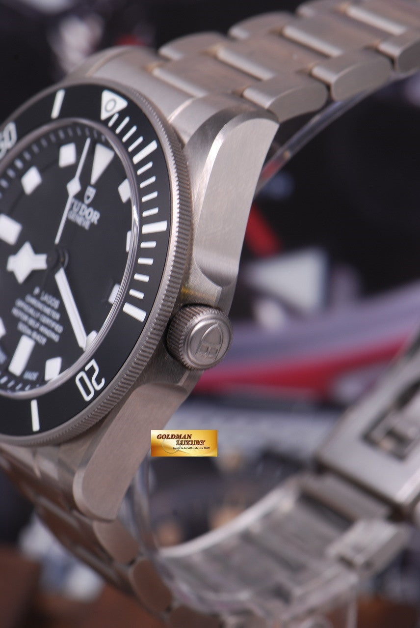 [SOLD] TUDOR PELAGOS TITANIUM STEEL 42mm IN-HOUSE MOVEMENT 25600TN (LNIB)