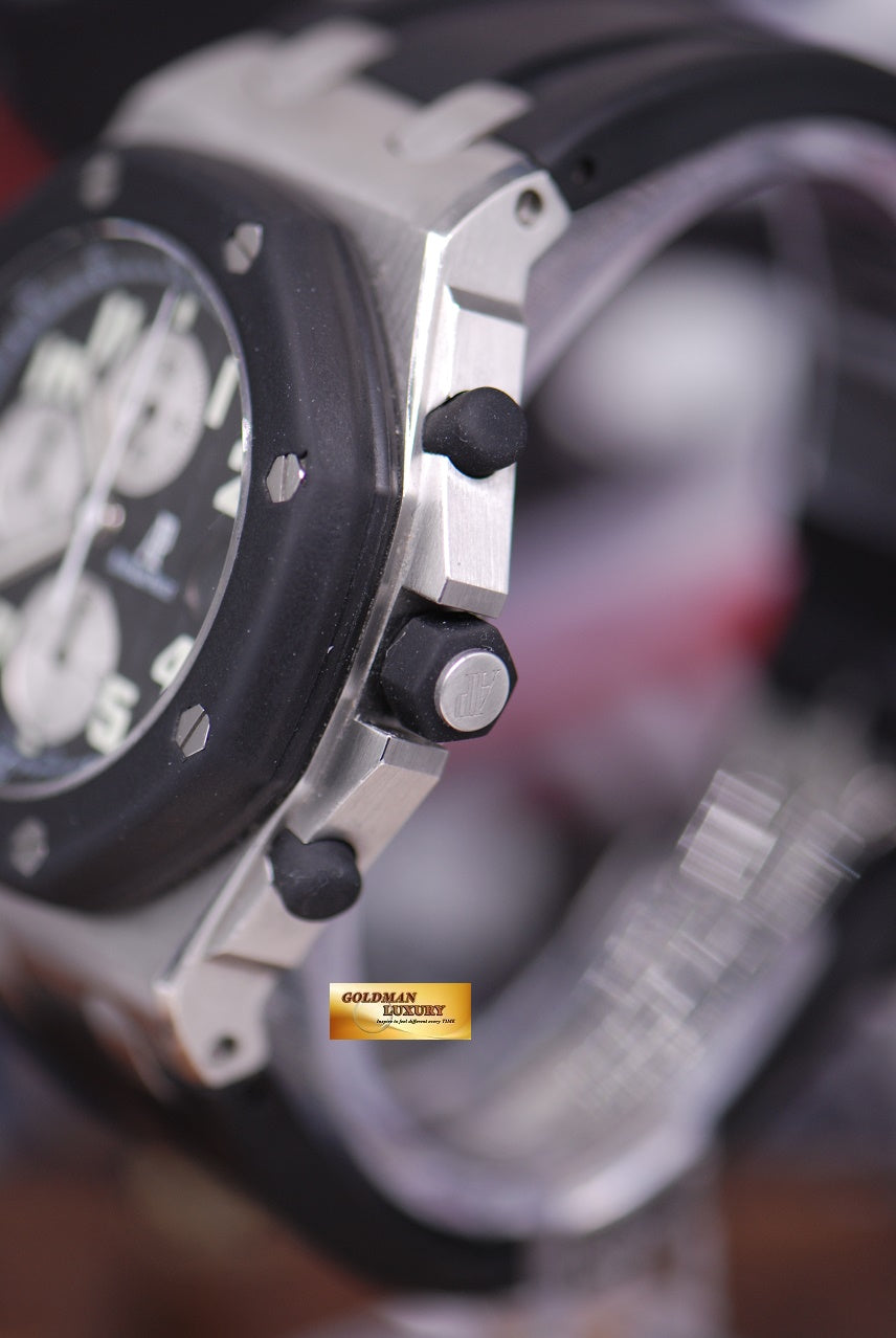 [SOLD] AUDEMARS PIGUET ROYAL OAK OFFSHORE RUBBER CLAD AUTOMATIC BLACK (NEAR MINT)