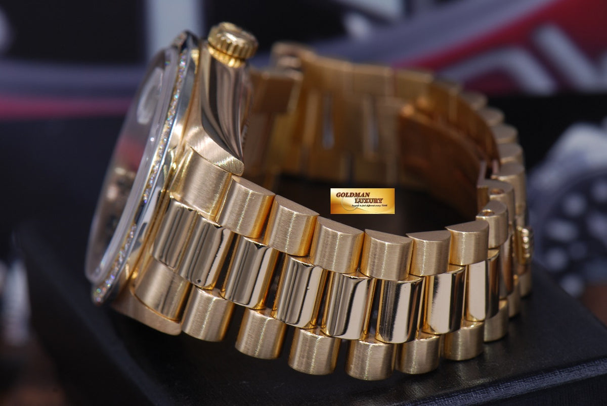 [SOLD] ROLEX OYSTER DAY-DATE PRESIDENT 18K YELLOW GOLD DIAMONDS & SAPPHIRE DIAL 18038 (RARE)