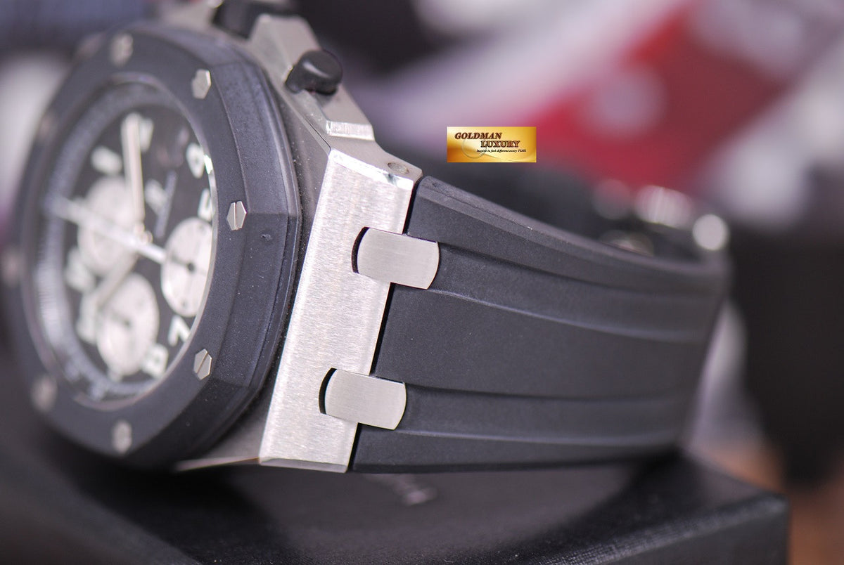 [SOLD] AUDEMARS PIGUET ROYAL OAK OFFSHORE RUBBER CLAD AUTOMATIC BLACK (NEW OLD STOCK)