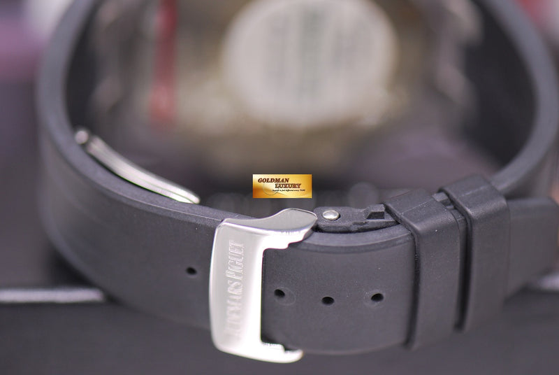 products/GML1355_-_Audemars_Piguet_Royal_Oak_Rubber_Clad_Automatic_25940SK_NOS_-_9.JPG
