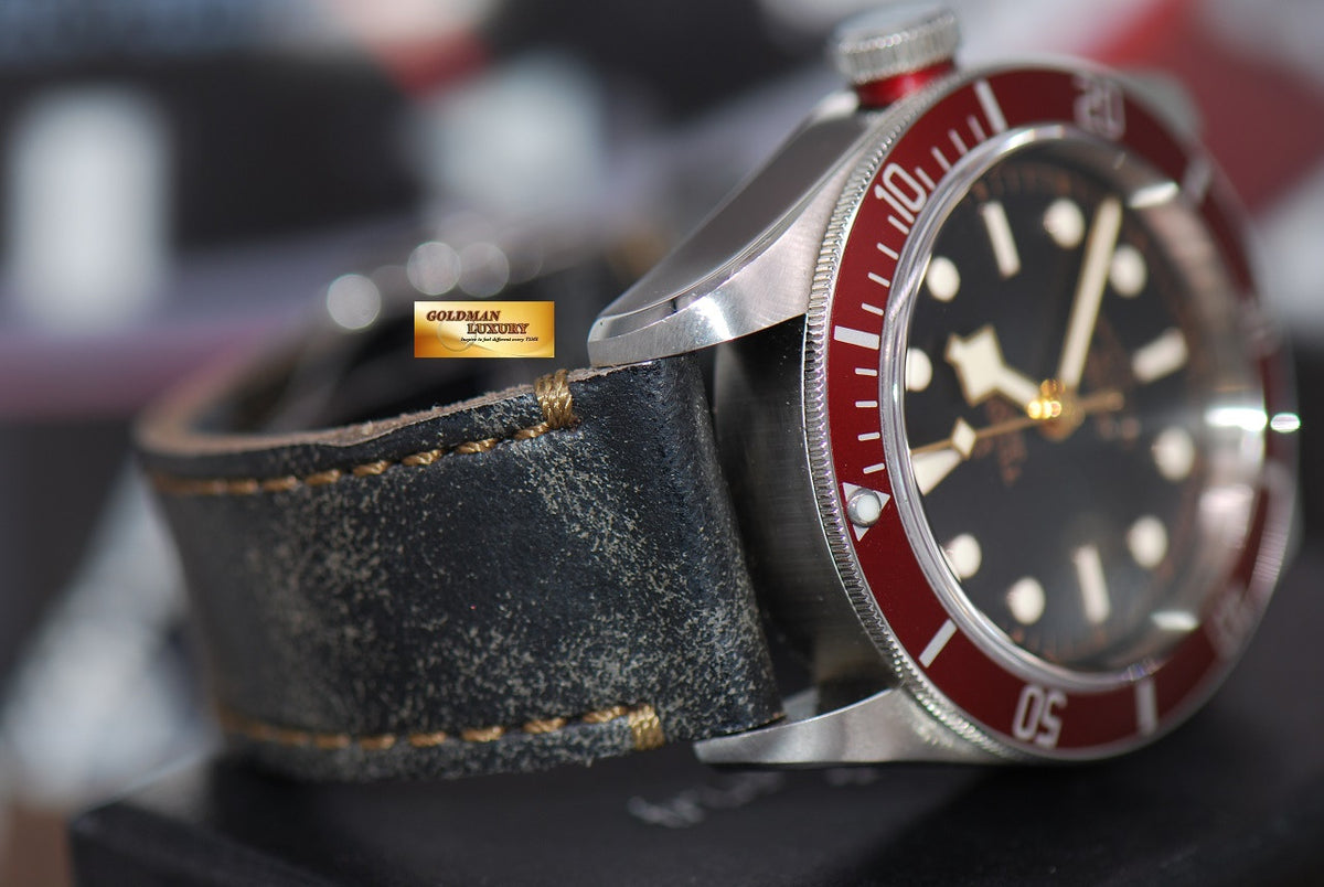 [SOLD] TUDOR BLACK BAY HERITAGE RED BEZEL AUTOMATIC (MINT)