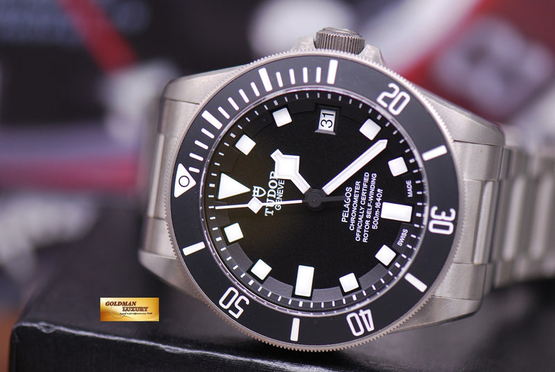 products/GML1397_-_Tudor_Pelagos_Titanium_Diver_25600T_-_11.JPG