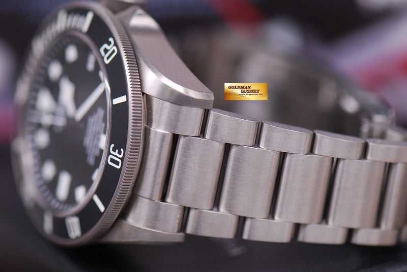 products/GML1397_-_Tudor_Pelagos_Titanium_Diver_25600T_-_7.JPG