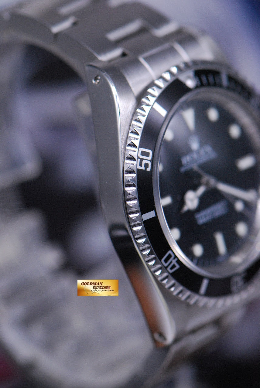 [SOLD] ROLEX OYSTER PERPETUAL SUBMARINER NO-DATE GLOSS “SWISS” DIAL 5513 (VINTAGE NEAR MINT)