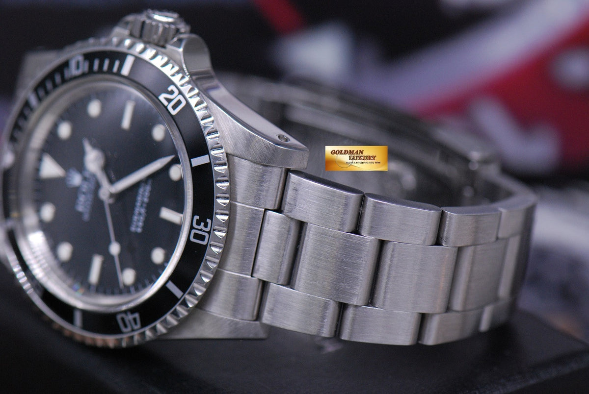 [SOLD] ROLEX OYSTER PERPETUAL SUBMARINER NO-DATE GLOSS “SWISS” DIAL 5513 (VINTAGE NEAR MINT)