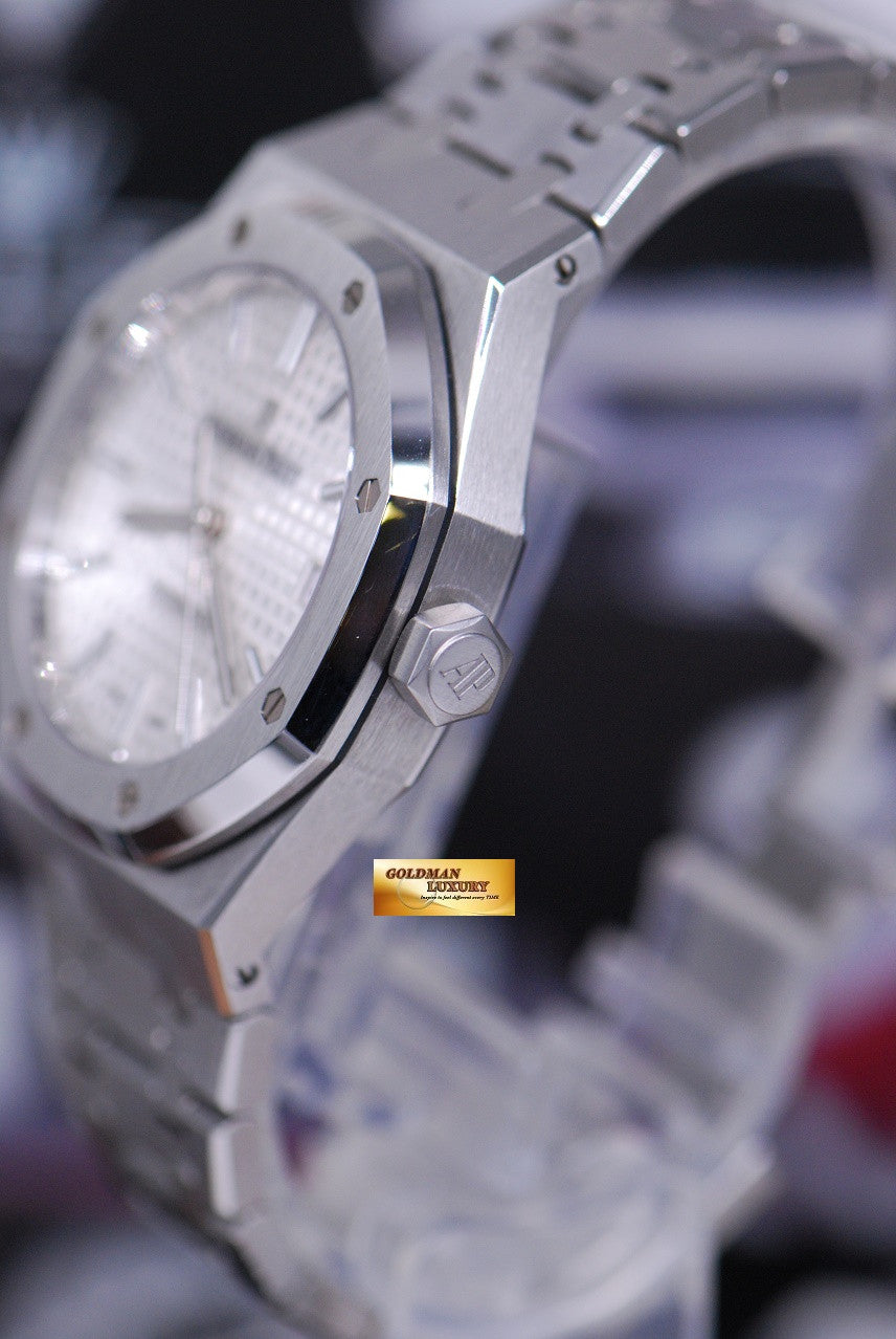 [SOLD] AUDEMARS PIGUET ROYAL OAK SS 37mm AUTOMATIC 15450ST (LNIB)