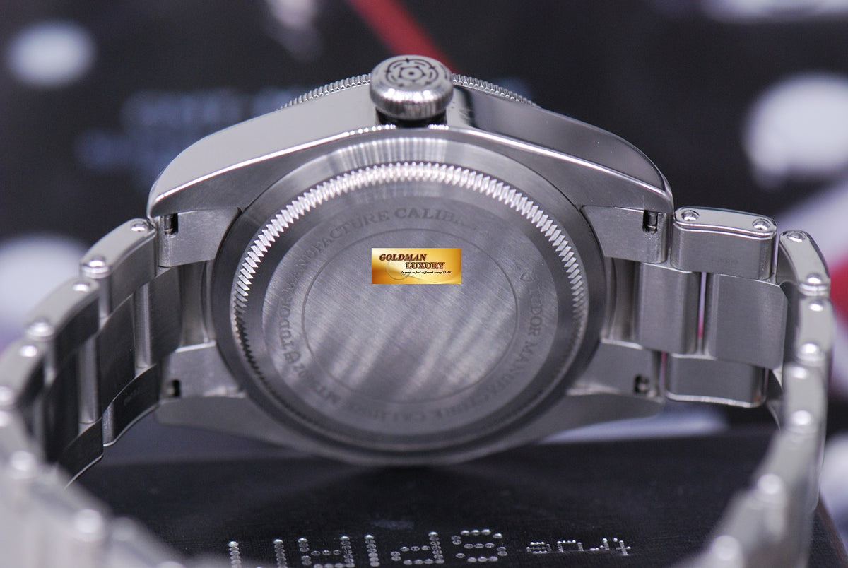 [SOLD] TUDOR HERITAGE BLACK BAY RIVET BRACELET IN-HOUSE MT5602 AUTOMATIC (LNIB)