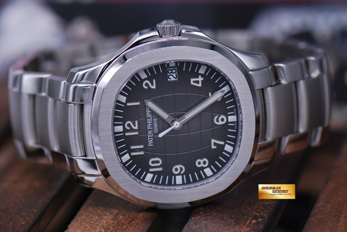 [SOLD] PATEK PHILIPPE AQUANAUT 40mm STAINLESS STEEL W/ BRACELET AUTOMATIC 5167A-001 (NEW-UNWORN)