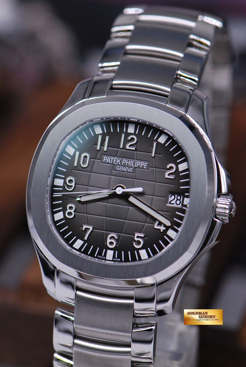[SOLD] PATEK PHILIPPE AQUANAUT 40mm STAINLESS STEEL W/ BRACELET AUTOMATIC 5167A-001 (NEW-UNWORN)