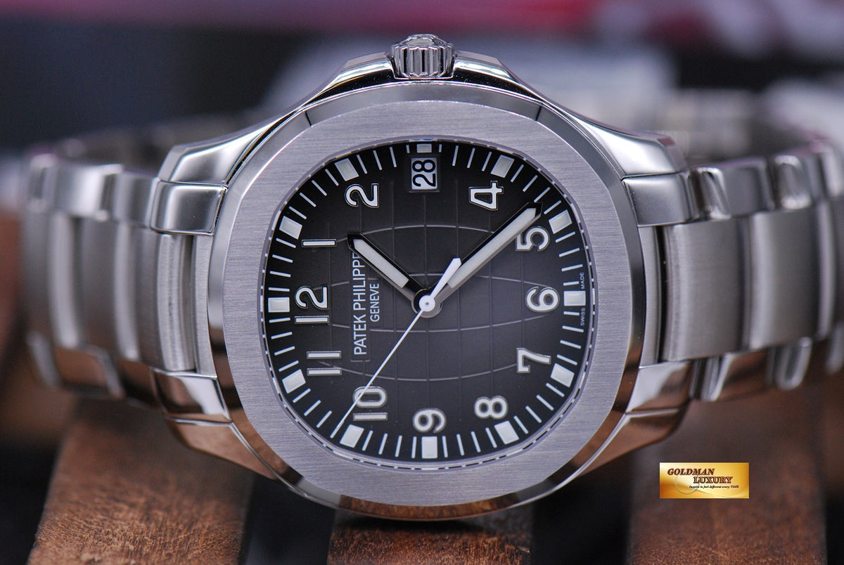 [SOLD] PATEK PHILIPPE AQUANAUT 40mm STAINLESS STEEL W/ BRACELET AUTOMATIC 5167A-001 (NEW-UNWORN)
