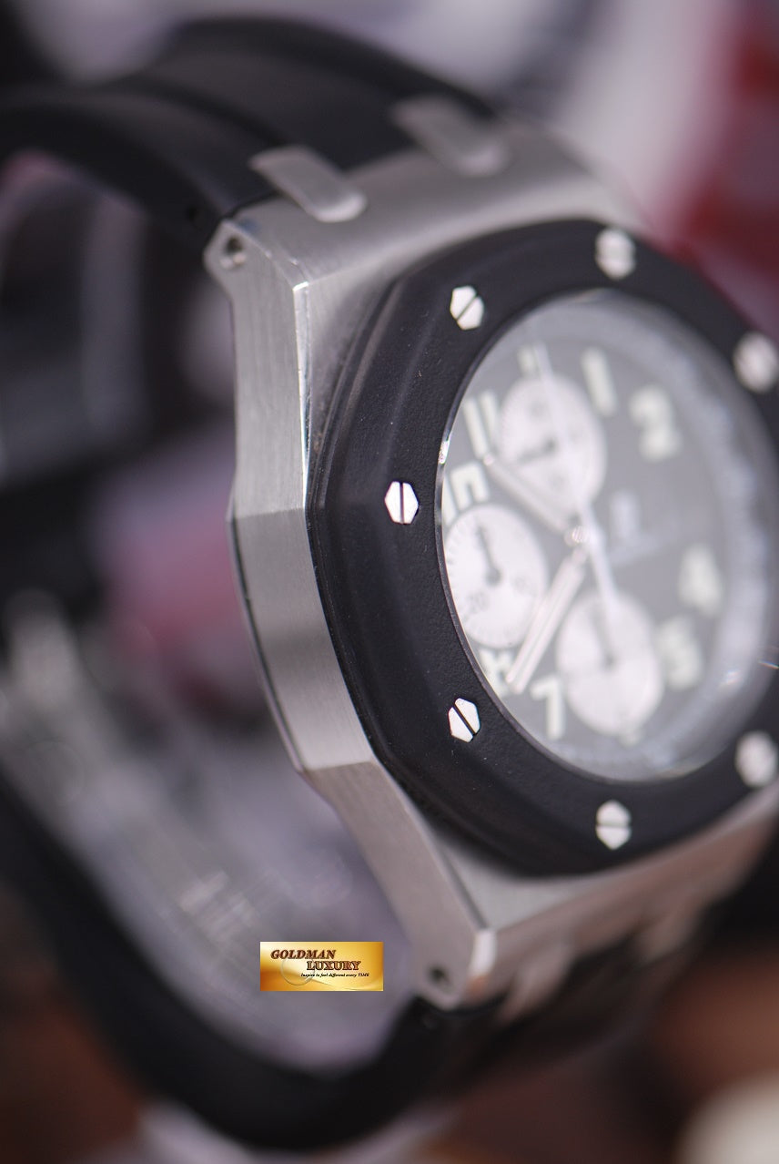 [SOLD] AUDEMARS PIGUET ROYAL OAK OFFSHORE RUBBER CLAD AUTOMATIC BLACK (MINT)