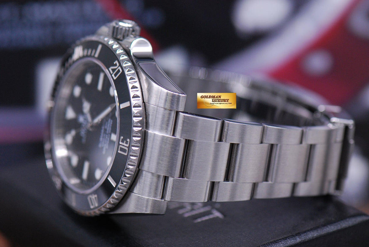 [SOLD] ROLEX OYSTER PERPETUAL SUBMARINER NO-DATE CERAMIC BLACK 114060 (MINT)