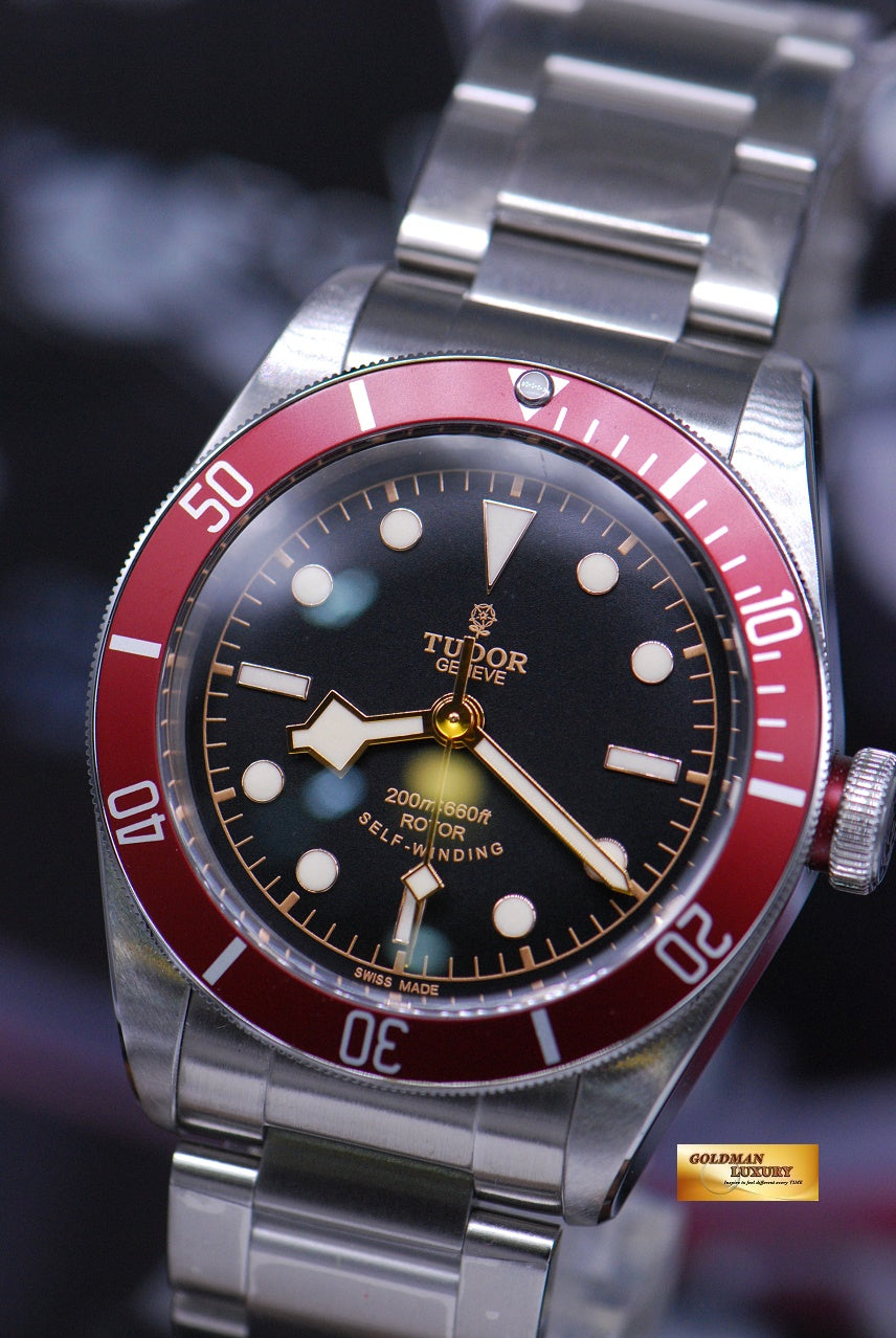 [SOLD] TUDOR BLACK BAY HERITAGE 41mm RED BEZEL AUTOMATIC (NEW)