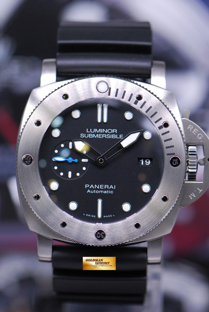 SOLD PANERAI LUMINOR SUBMERSIBLE 47mm TITANIUM AUTOMATIC PAM 1305 N Goldman Luxury