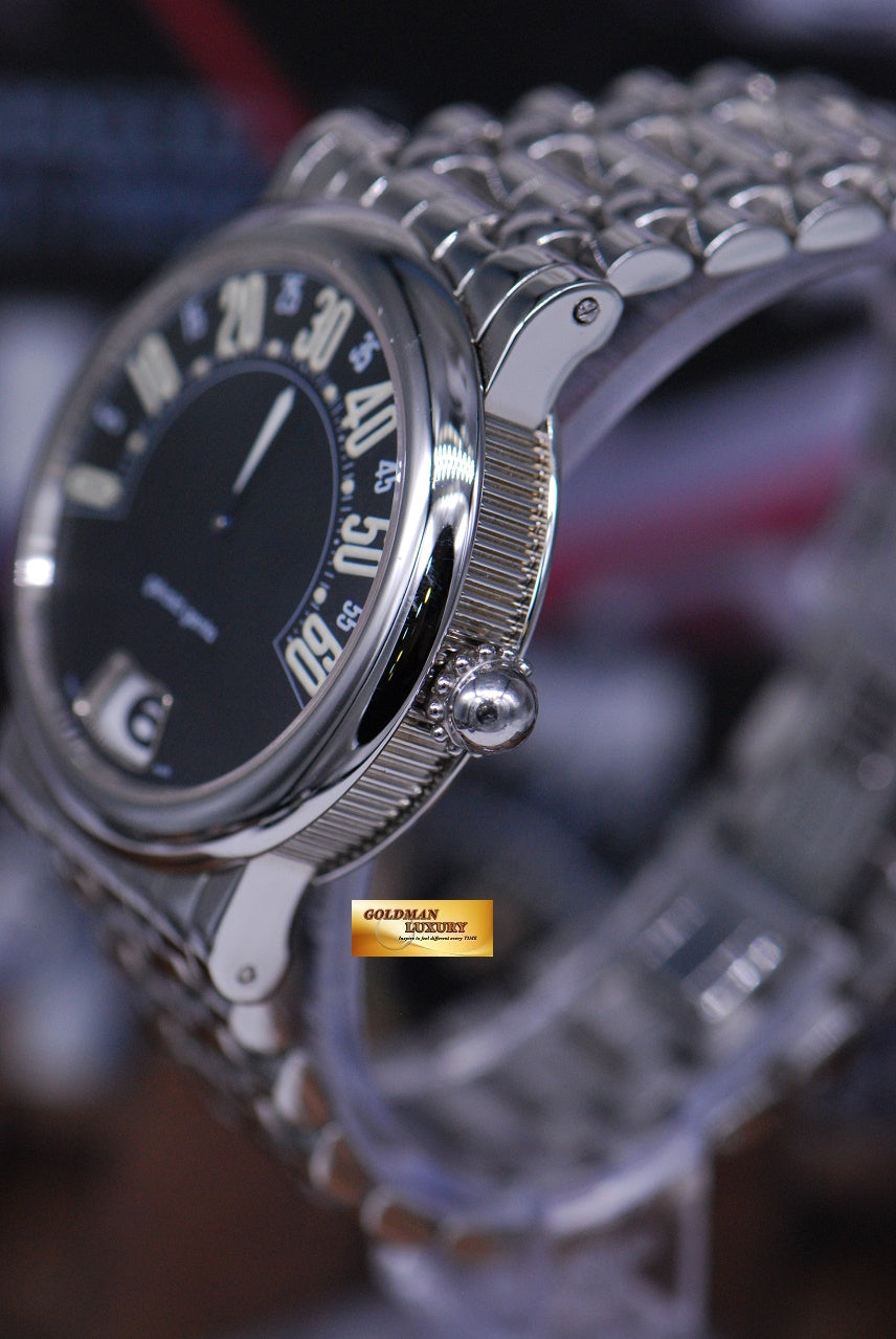 [SOLD] GERALD GENTA RETRO CLASSIC JUMPING HOUR 38mm AUTOMATIC BLACK (MINT)