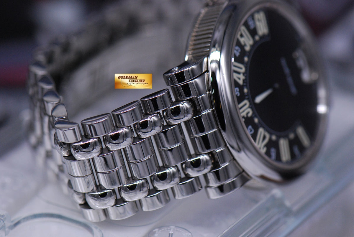 [SOLD] GERALD GENTA RETRO CLASSIC JUMPING HOUR 38mm AUTOMATIC BLACK (MINT)