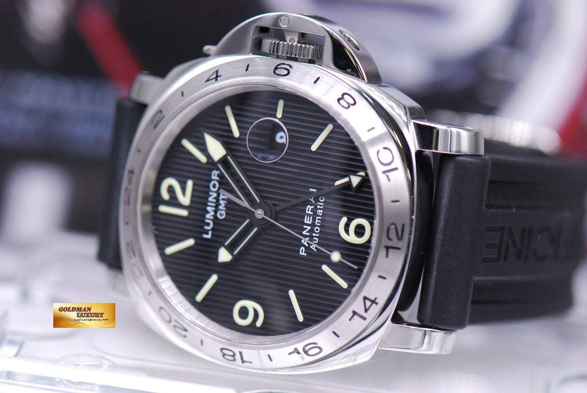 [SOLD] PANERAI LUMINOR GMT 44mm “TUXEDO DIAL” SPECIAL EDITION PAM 29 (MINT)