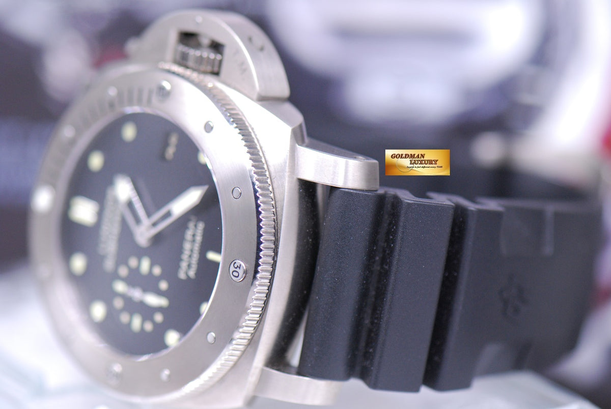 [SOLD] PANERAI LUMINOR SUBMERSIBLE TITANIUM AUTOMATIC PAM 305 (MINT)