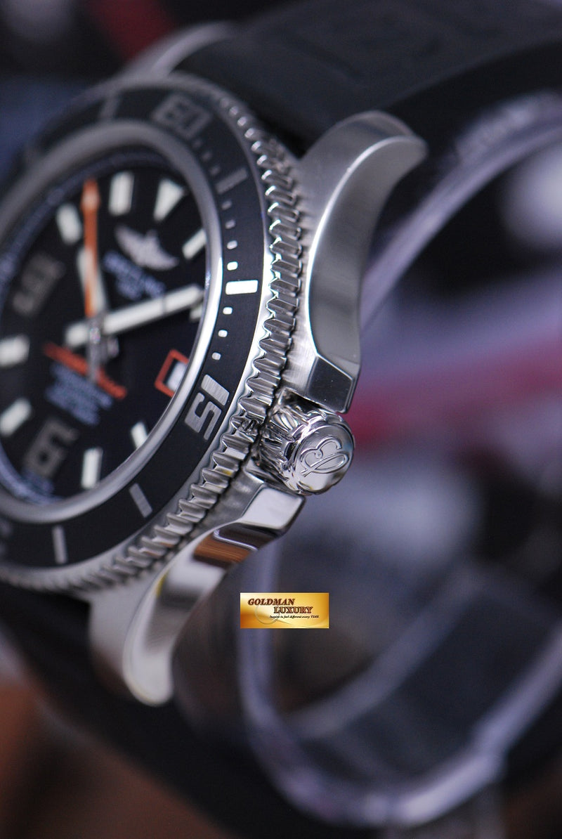 products/GML1565_-_Breitling_Superocean_44_Automatic_Black_Rubber_A17391-02_MINT_-_3.JPG