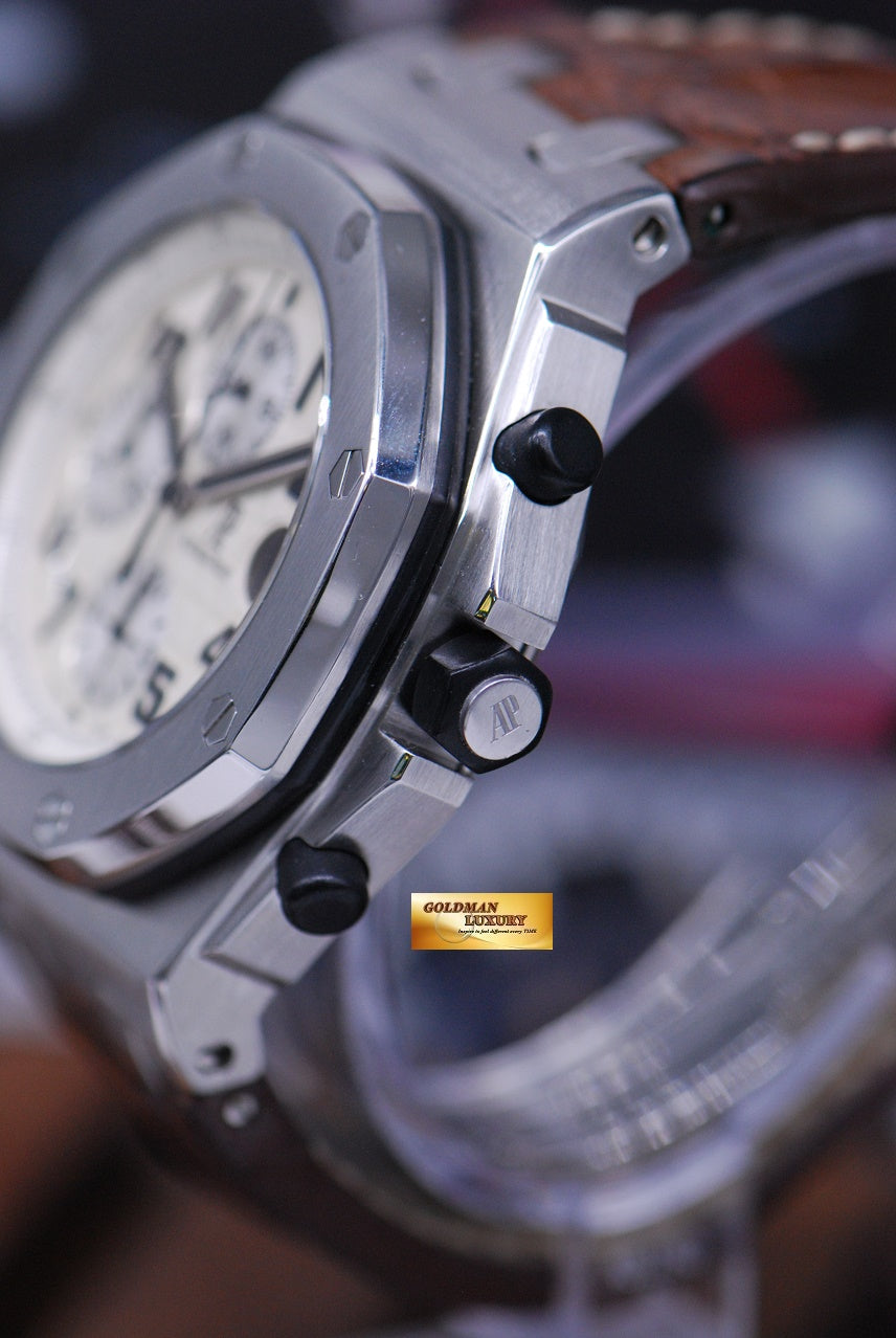 [SOLD] AUDEMARS PIGUET ROYAL OAK OFFSHORE SAFARI CHRONOGRAPH AUTOMATIC WHITE 26020ST (MINT)