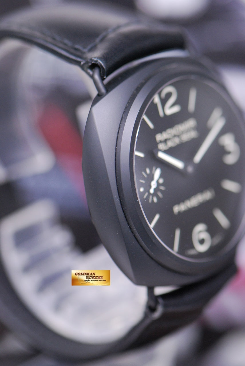 [SOLD] PANERAI RADIOMIR BLACK SEAL 45mm BLACK CERAMIC MANUAL PAM 292 (MINT)