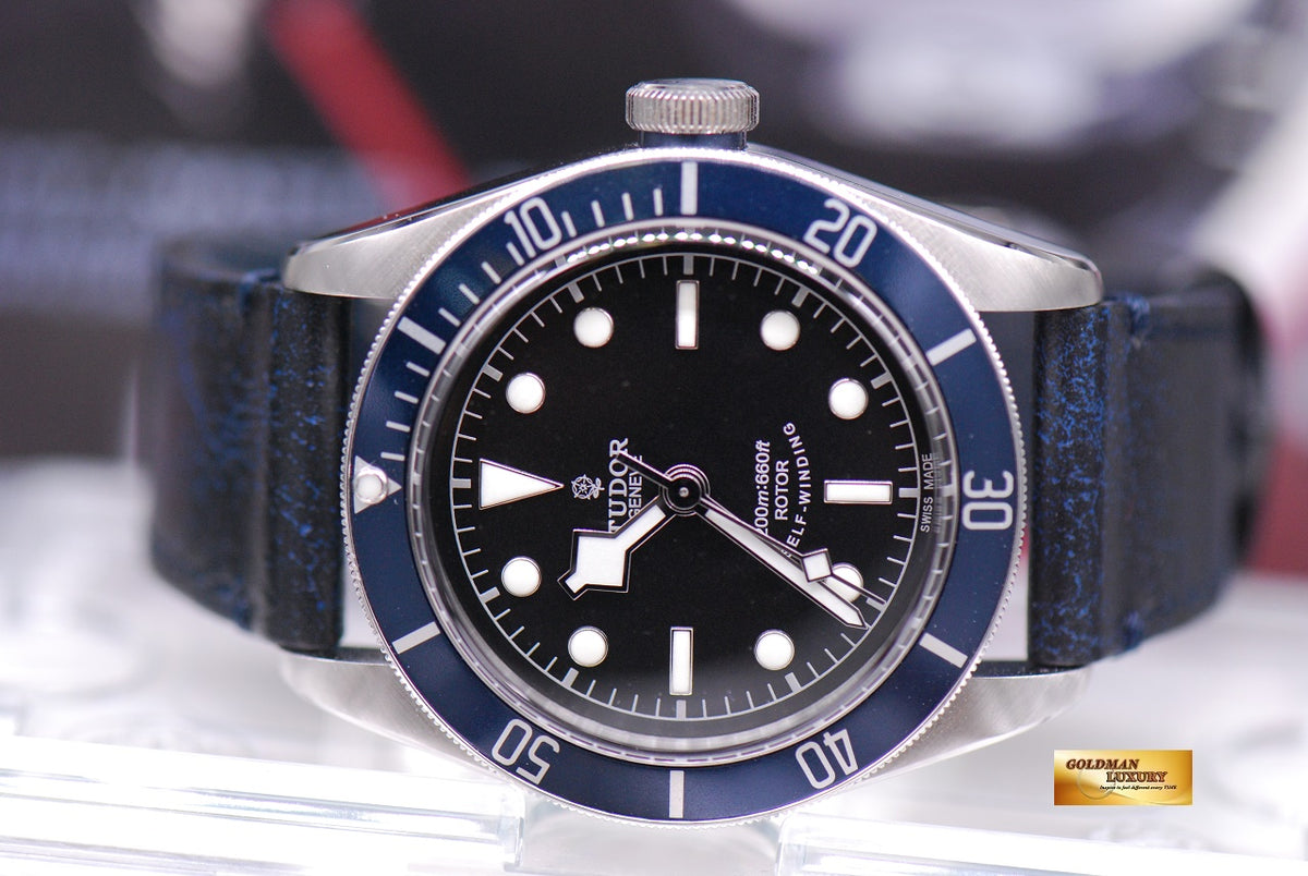 [SOLD] TUDOR BLACK BAY HERITAGE 41mm BLUE BEZEL AUTOMATIC (NEAR MINT)