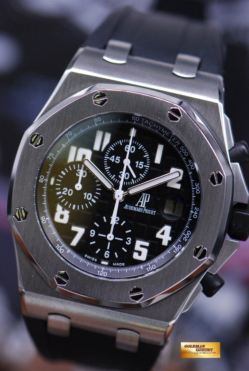 [SOLD] AUDEMARS PIGUET ROYAL OAK OFFSHORE BLACK THEME CHRONOGRAPH AUTOMATIC 26020ST (MINT)