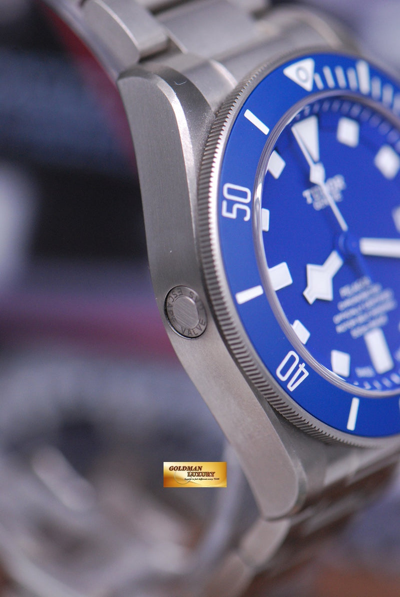 products/GML1682_-_Tudor_Pelagos_Titanium_42mm_In-House_Mvt_Blue_25600T_-_4.JPG