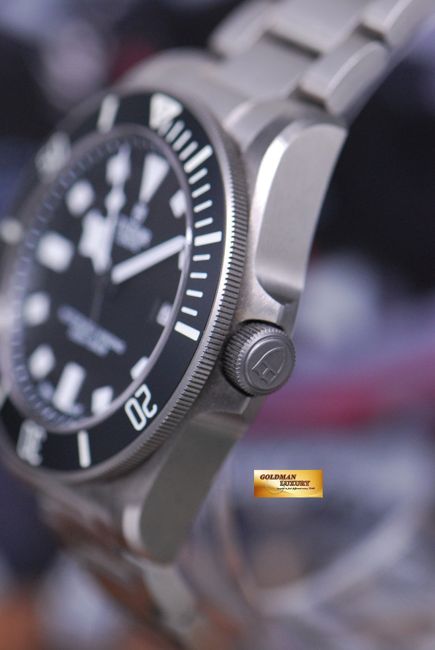 [SOLD] TUDOR PELAGOS TITANIUM 42mm ETA MVT AUTOMATIC BLACK 25500T (MINT)