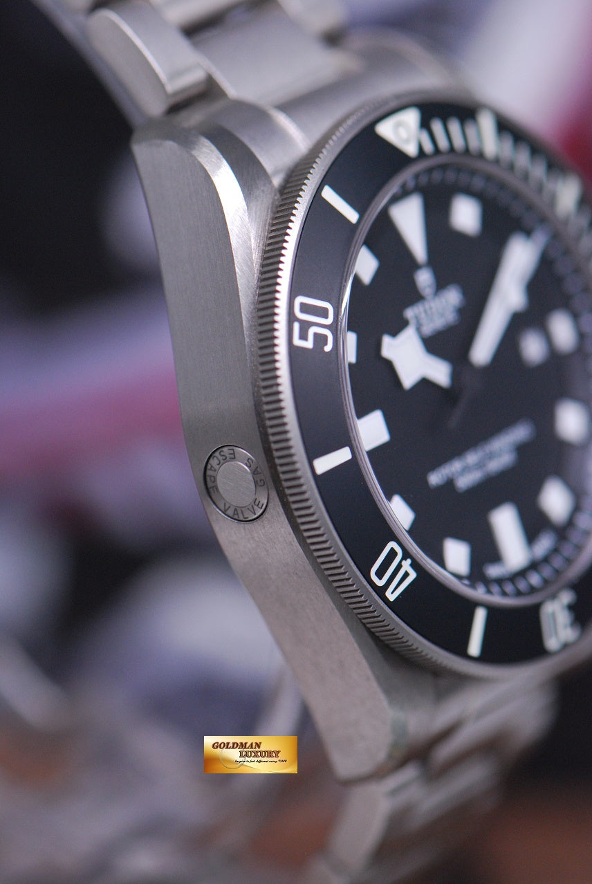 [SOLD] TUDOR PELAGOS TITANIUM 42mm ETA MVT AUTOMATIC BLACK 25500T (MINT)