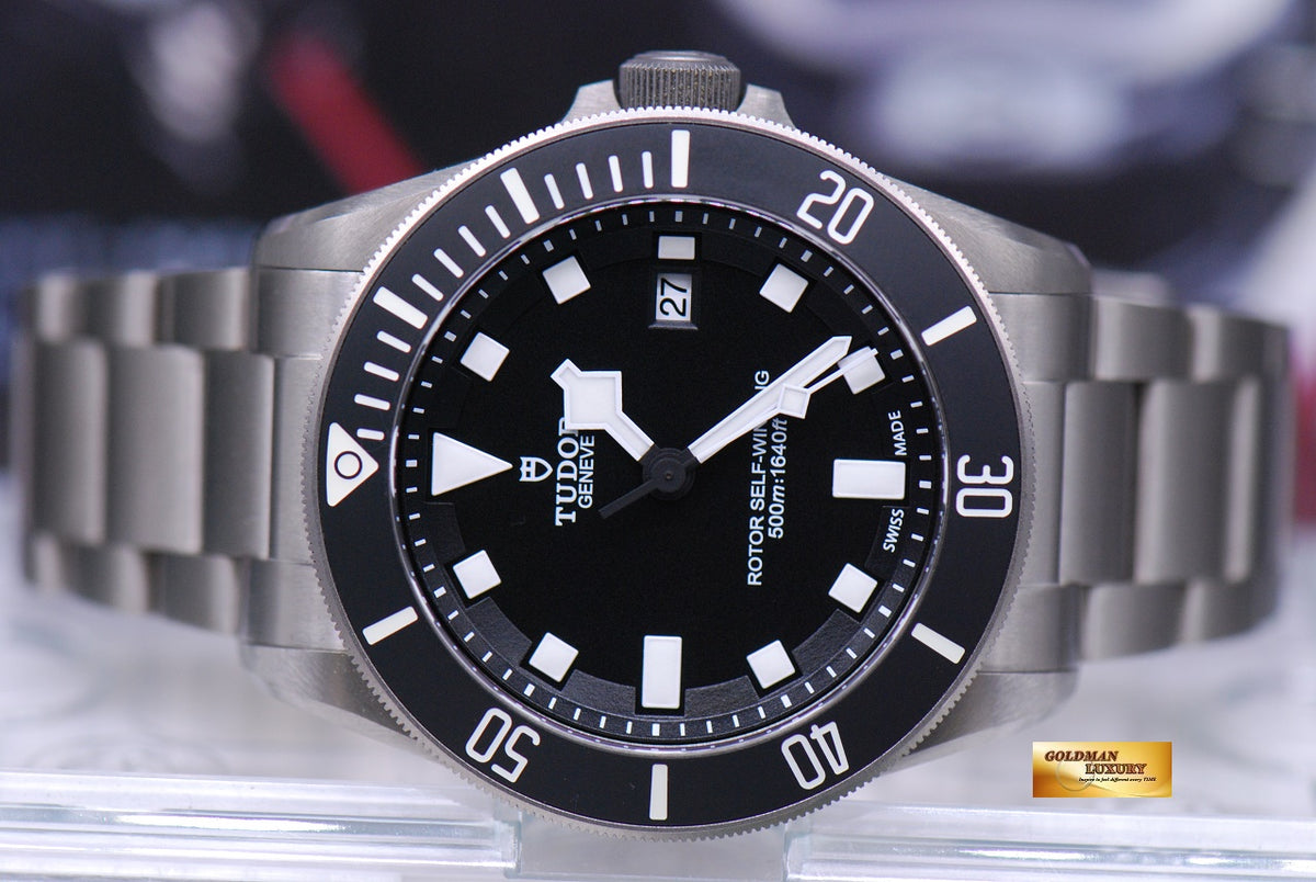 [SOLD] TUDOR PELAGOS TITANIUM 42mm ETA MVT AUTOMATIC BLACK 25500T (MINT)