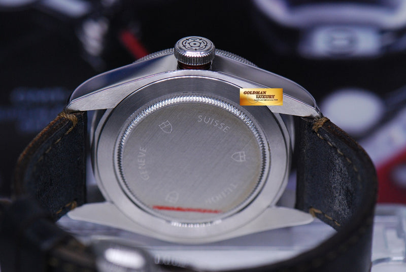 products/GML1730_-_Tudor_Black_Bay_Heritage_41mm_Burgundy_Automatic_79220_-_8.JPG