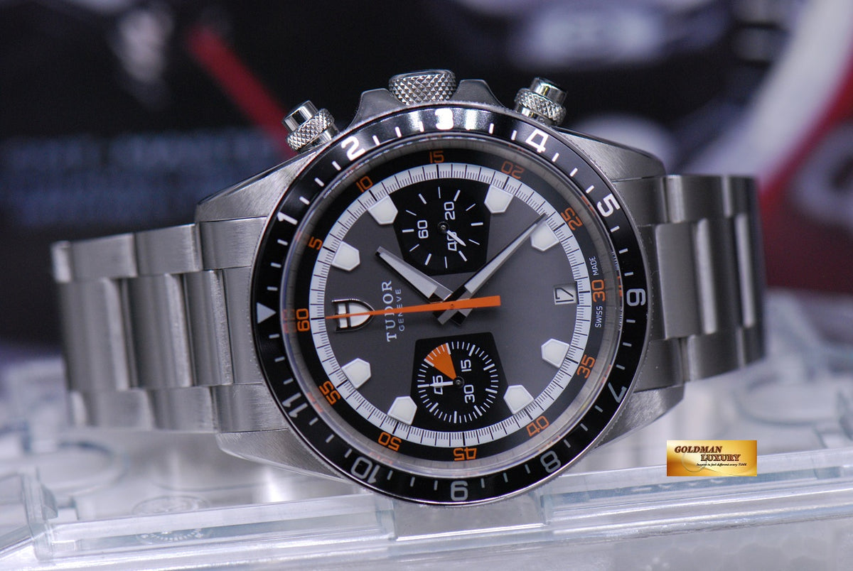 [SOLD] TUDOR HERITAGE CHRONOGRAPH 42mm GREY AUTOMATIC 70330N (MINT)