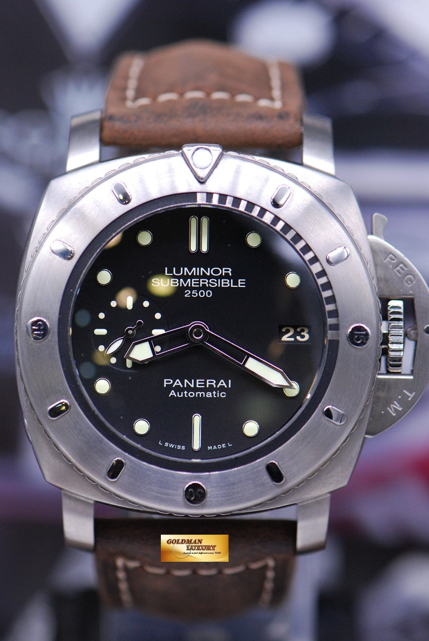[SOLD] PANERAI LUMINOR SUBMERSIBLE 47mm TITANIUM 2500M AUTOMATIC PAM 364 (MINT)