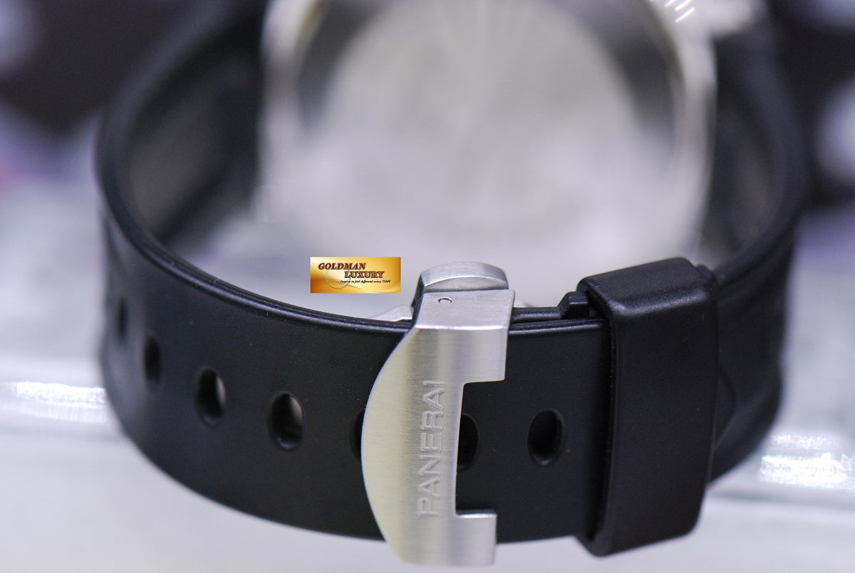 [SOLD] PANERAI LUMINOR SUBMERSIBLE 44mm STAINLESS STEEL AUTOMATIC PAM 24 (MINT)